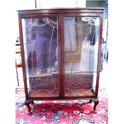 English Leaded Glass Bookcase on Queen Anne Legs, c.1910 2 small cracks in glass front, fitted with 