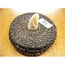3 1/4" Baleen Basket with Whales Head (1)