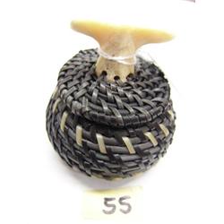2 1/4" Baleen Basket with Whale Tail  (74)