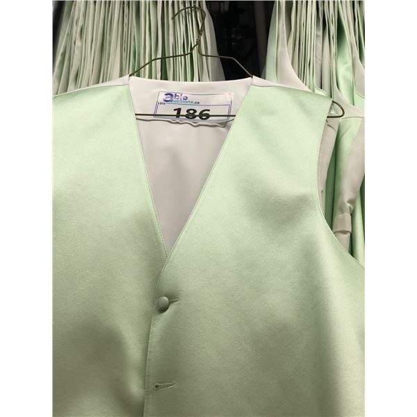 MINT VESTS APPROX 60 MIXED SIZES