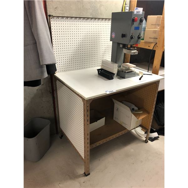 3'W WORK BENCH