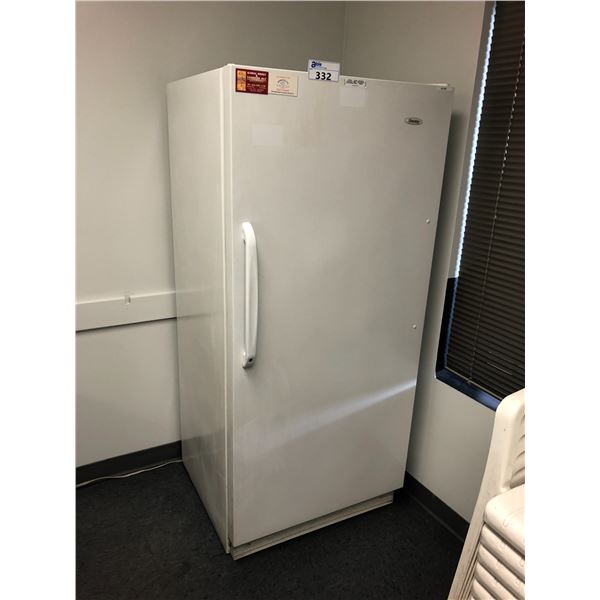 DANBY WHITE FRIDGE 30" X 66" X 30"