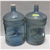 Image 1 : 2 WATER JUGS