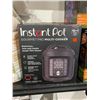 Image 1 : Instant Pot Gourmet Pro Multi-Cooker - 6Qts