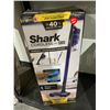 Image 2 : Shark Cordless Pet Plus Stick Vacuum