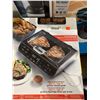 Image 2 : Gourmia FoodStation Smokeless Grill & Air Fryer