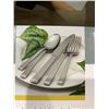Image 2 : Mikasa Premium Stainless Steel Cutlery Set