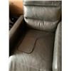 Image 4 : Brown Leather Electric Recliner Chair