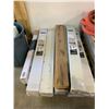 Image 1 : Pallet Lot of Quickstyle Laminate Flooring 12 Boxes - 18.94 Sq ft / Box - Antique Oak