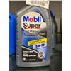 Image 2 : Mobil Super High Mileage Synthetic Blend 5W-30 Motor Oil 6 x 1L