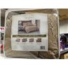 Image 3 : Fifth Ave Lux 7pc Queen Comforter Set