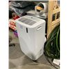 Image 7 : DeLonghi Pinngino Portable Air Conditioner with Window Mount Accessories