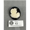 Image 1 : Unique Vintage Encased Cameo Brooch