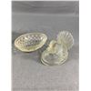 Image 2 : 2 Vintage Clear Glass Butter/Condiment Dishes - Hen & Turkey