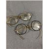 Image 2 : Vintage Box w/ Lot Of 3 Vintage Spectacles