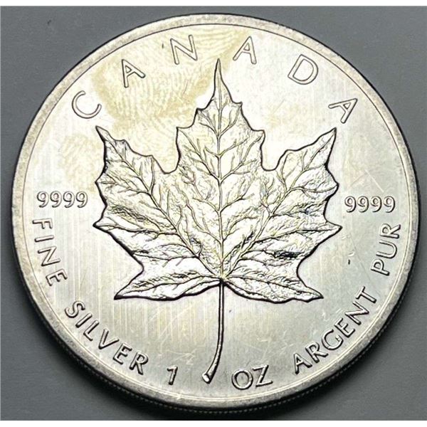 2012 Canada $5 Maple Leaf 1 ozt .9999 Silver