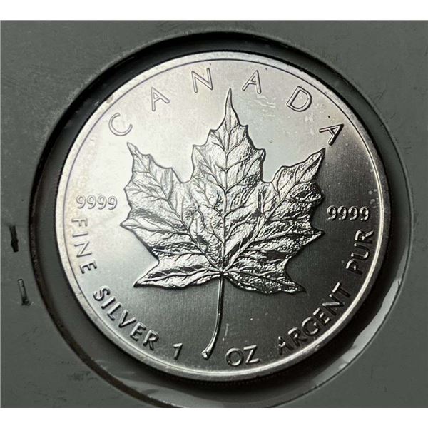 2009 Canada $5 Maple Leaf 1 ozt .9999 Silver