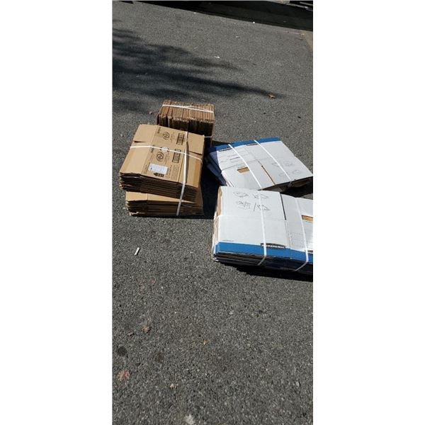 BUNDLE OF BOXES AND BANKERS BOX