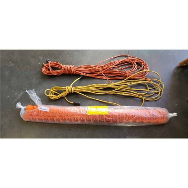 100FT EXTENTION CORD WITH 50FT EXTENTION CORD AND 30FT PLASTIC FENCING