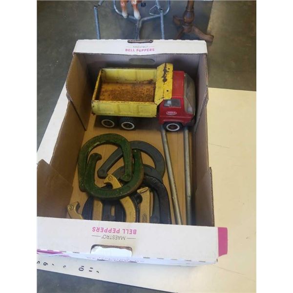 BOX OF HORSESHOE SET AND TONKA TRUCK