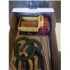 Image 5 : BOX OF HORSESHOE SET AND TONKA TRUCK