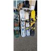 Image 1 : 4 SNOWBOARDS W/ BINDINGS