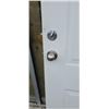 Image 2 : 34 INCH WHITE  EXTERIOR DOOR W/ HANDLE