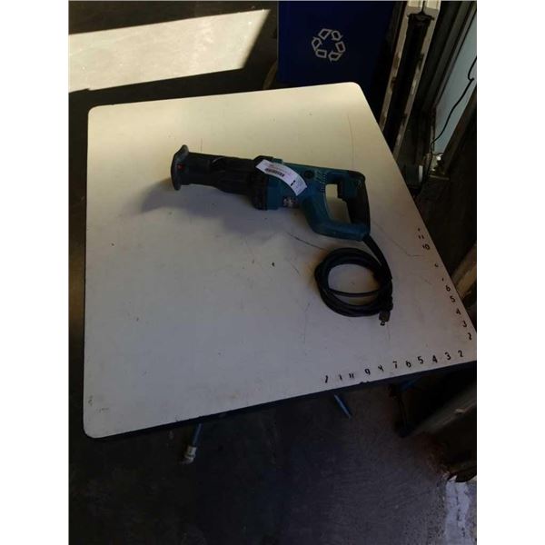 MAKITA RECIPROCATING SAW TESTED AND WORKING