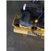 Image 2 : DEWALT DUAL TANK AIR COMPRESSOR W0RKING