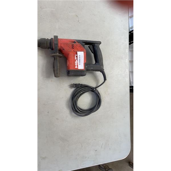 HILTI TE-15 HAMMER DRILL TESTED AND WORKING