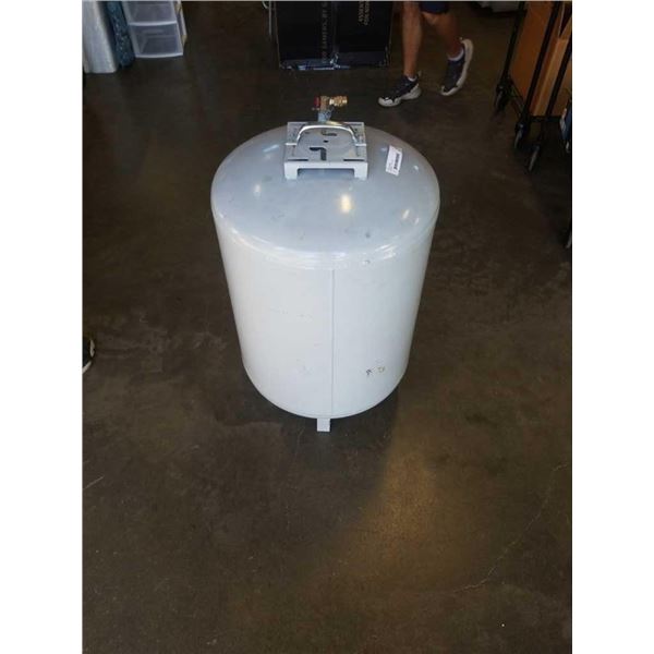 PORTABLE AIR TANK