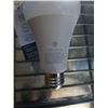 Image 3 : 4 CYNC FULL COLOR LIGHT BULBS - RETAIL $92