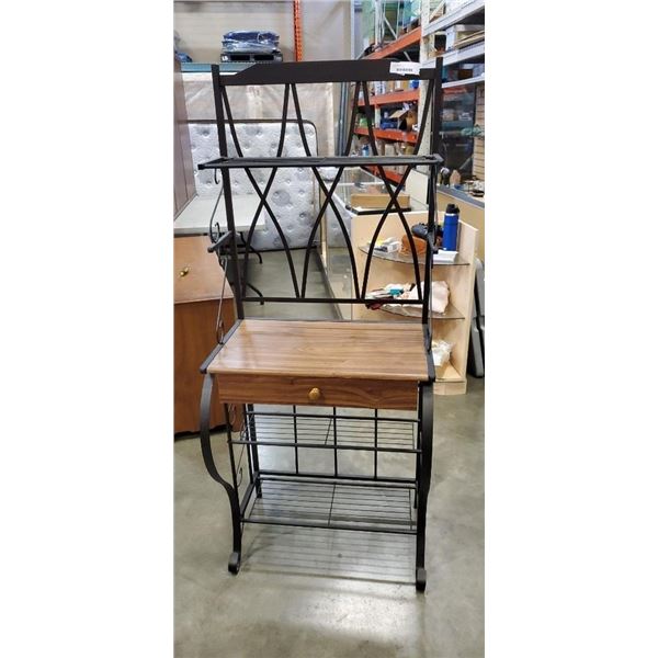 METAL BAKERS RACK