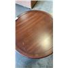 Image 3 : ROUND DEILCRAFT END TABLE