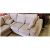 Image 2 : LARGE GREY 2PC SECTIONAL