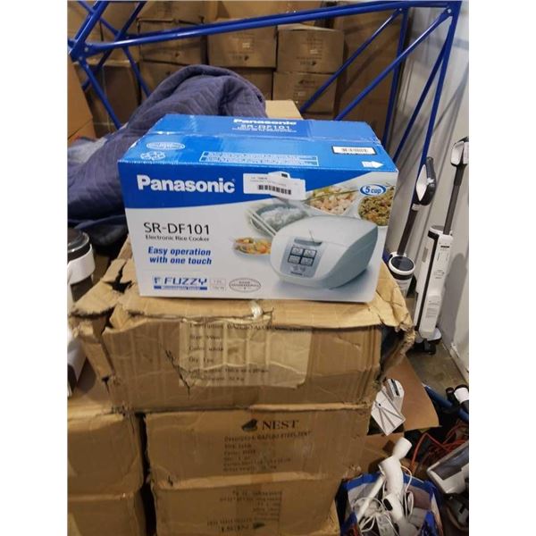 PANASONIC 5 CUP RICE COOKER - RETAIL $119