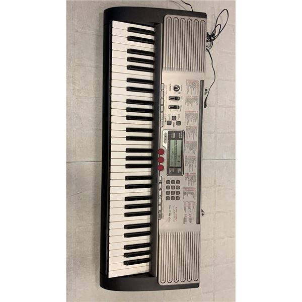 CASIO ELECTRIC KEYBOARD WITH POWER SUPPLY, WORKING