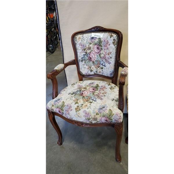 QUEEN ANNE MAHOGANY BENT LEG CHAIR W/ BROCADE FABRIC