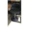 Image 3 : 2 BLACK MODERN GAS LIFT BAR STOOLS