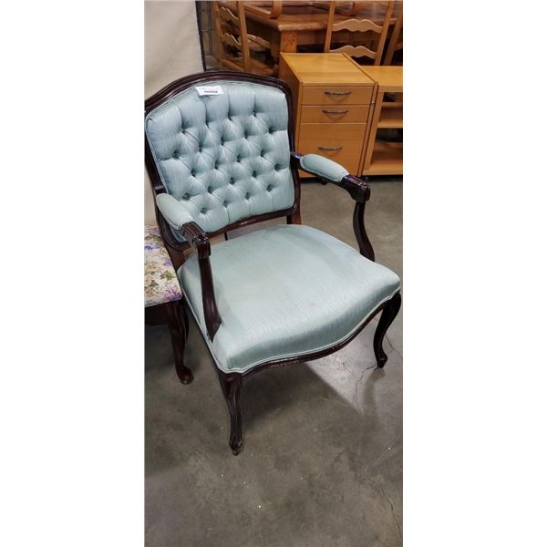 MAHOGANY QUEEN ANNE BENT LEG CHAIR W/ GREEN TUFTED FABRIC