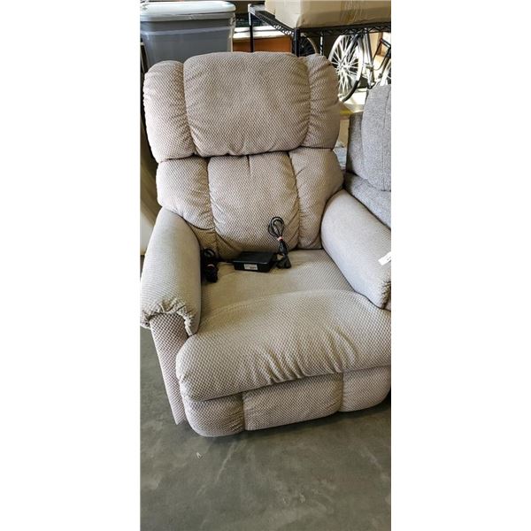 LAZYBOY ELECTRIC RECLINING CHAIR