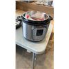 Image 3 : AS NEW INSTANT POT DUO 6QT 7 IN 1 PRESSURE COOKER TESTED AND WORKING - RETAIL $159