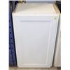 Image 1 : 13"X 20"X 32" WHITE CABINET