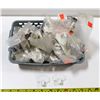 Image 1 : BOX OF SEVERAL ADHESIVE HOOKS