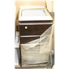 Image 1 : 22X15X30" CABINET MISSING TOP