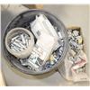 Image 1 : LOT OF MULTIPLE ASSORTED HARDWARE ITEMS