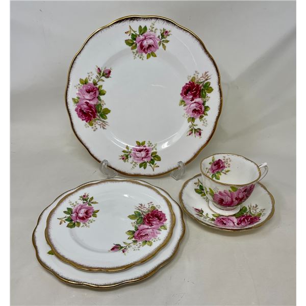 Royal Albert  American Beauty 4pc place setting
