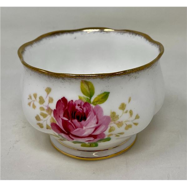 Royal Albert American Beauty  Sugar Bowl