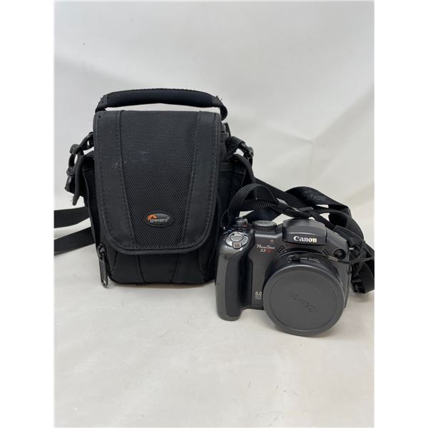 Cannon Power Shot S3 IS Digital Camera & Bag