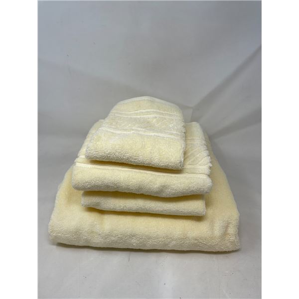 New Martha Stewart Yellow Towel Set